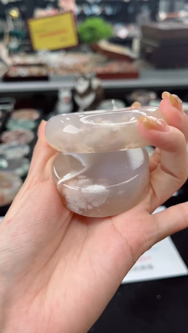 【闪购商品】石英质玉手镯未镶嵌54圈口（赠品镯心）1685152
