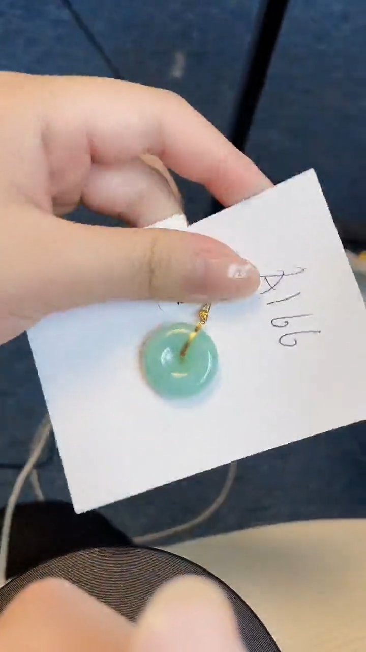 【闪购商品】翡翠颈饰18K金镶嵌00000000