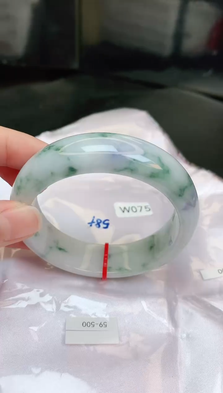 【闪购商品】翡翠手镯未镶嵌缅甸天然A货手镯