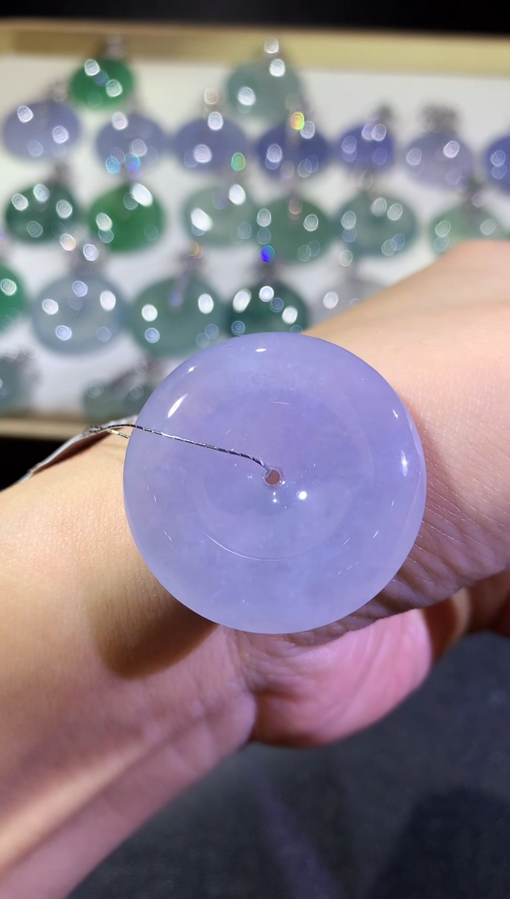 【闪购商品】翡翠吊坠(不含链)未镶嵌68无鉴赏多样性发货一件