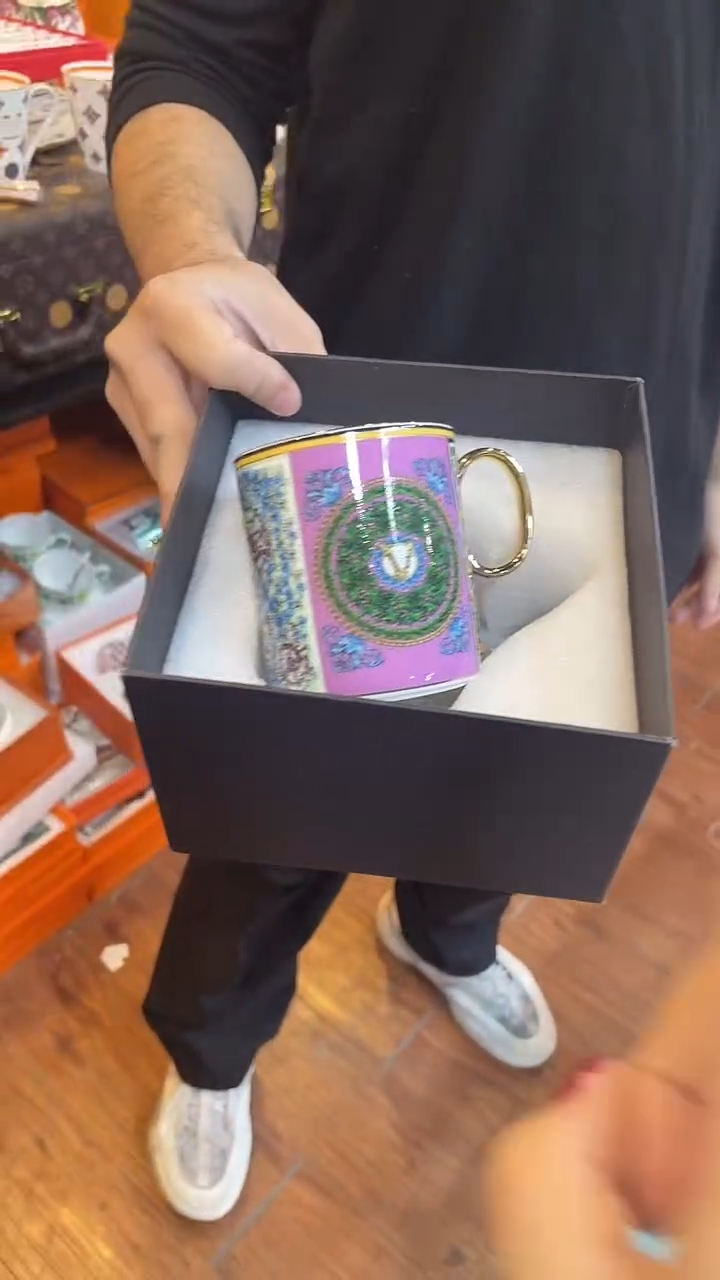 杯鸿辉家品牌瓷器，京东包邮！