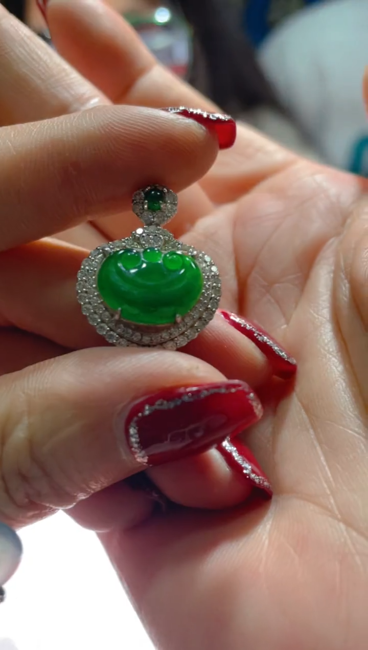 【闪购商品】定制翡翠未镶嵌天然A货翡翠 假一赔四