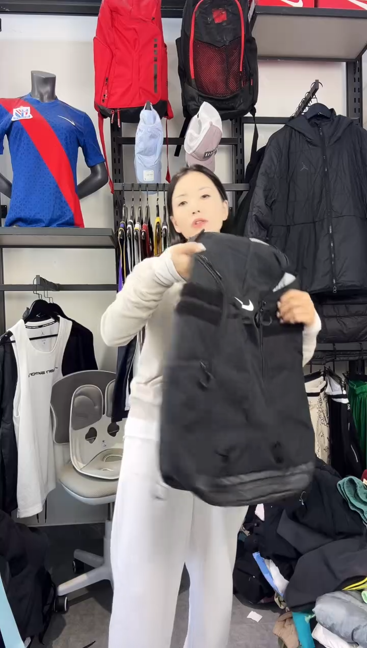 236编码 瑕疵款直播间过款为准尺码·  身高