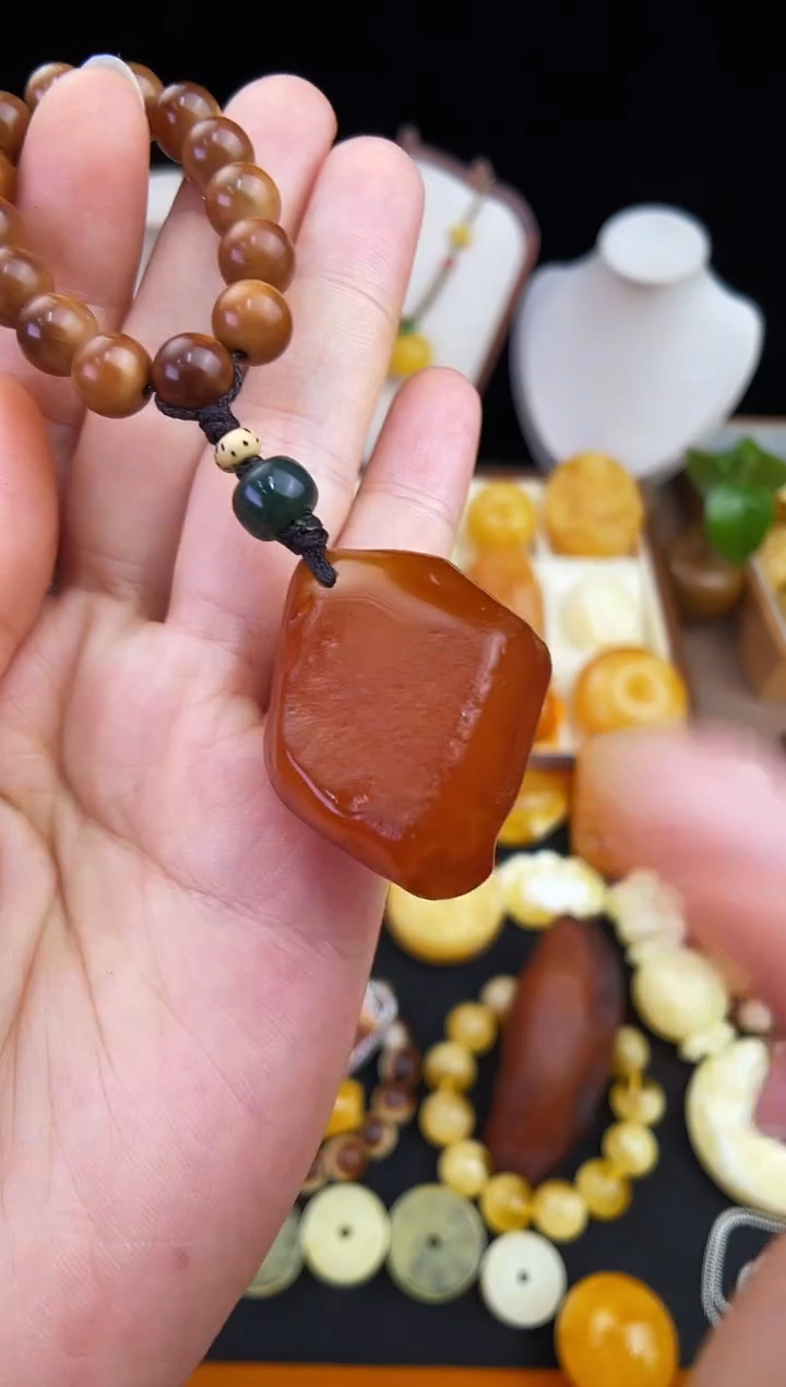 琥珀未镶嵌珠宝奇石柒月