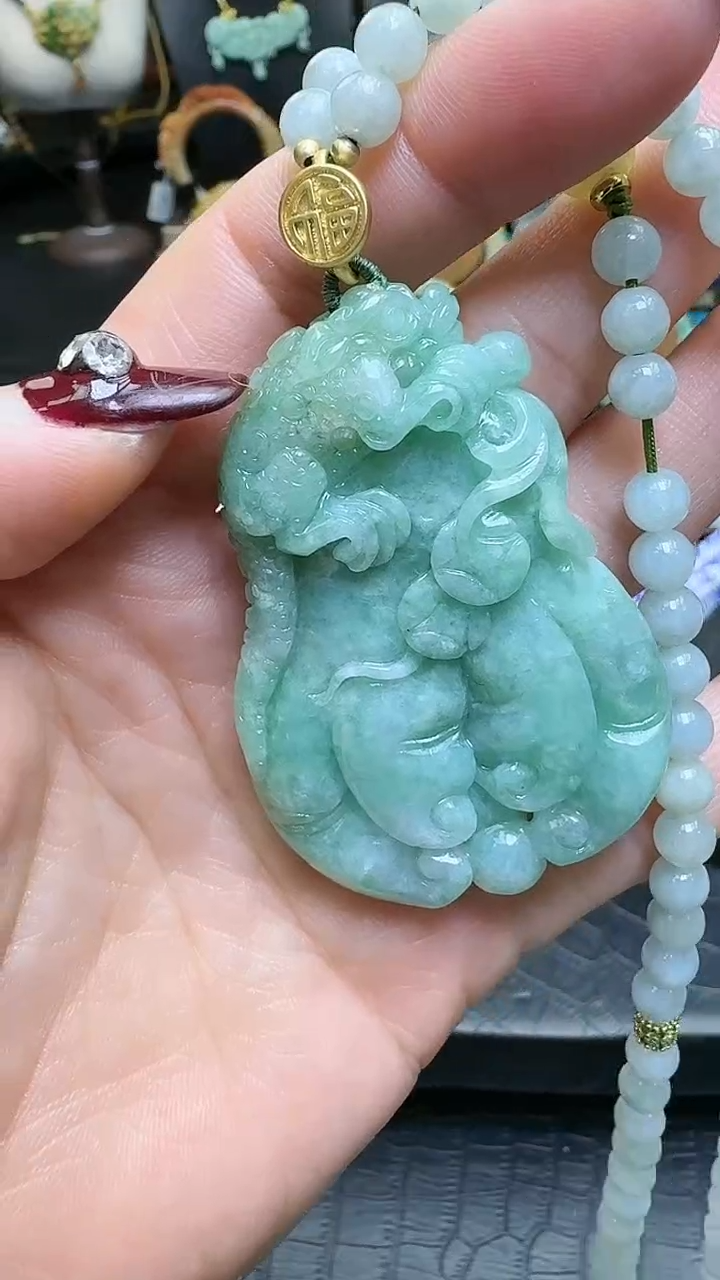 【闪购商品】翡翠颈饰未镶嵌福瓜