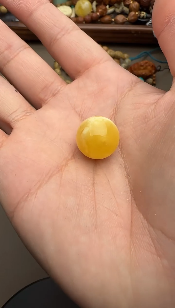 【闪购商品】蜜蜡裸石未镶嵌珠子