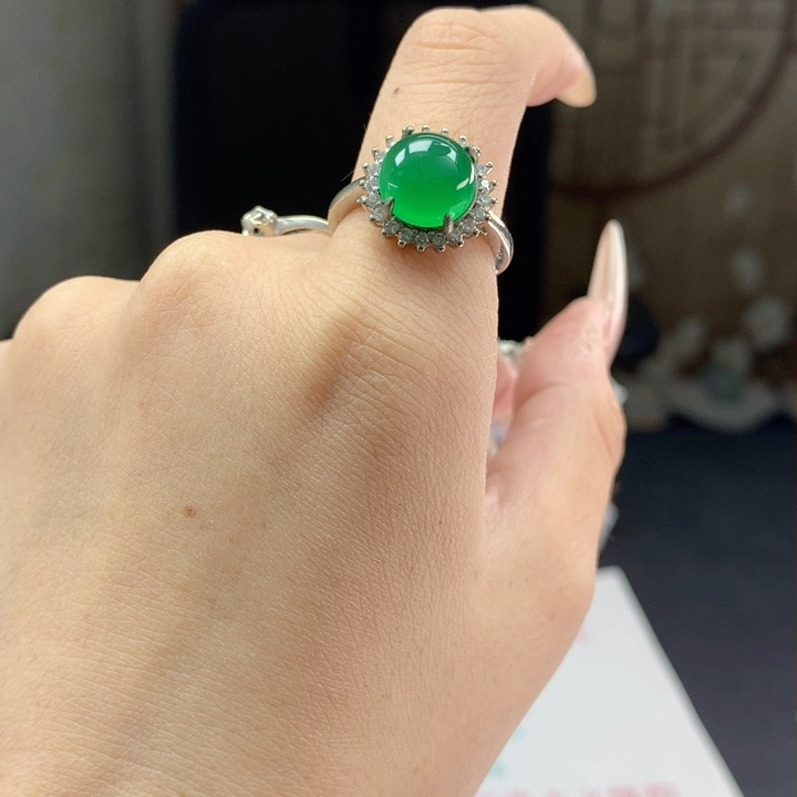 玉髓满色蛋面戒指 活口圈口可调节