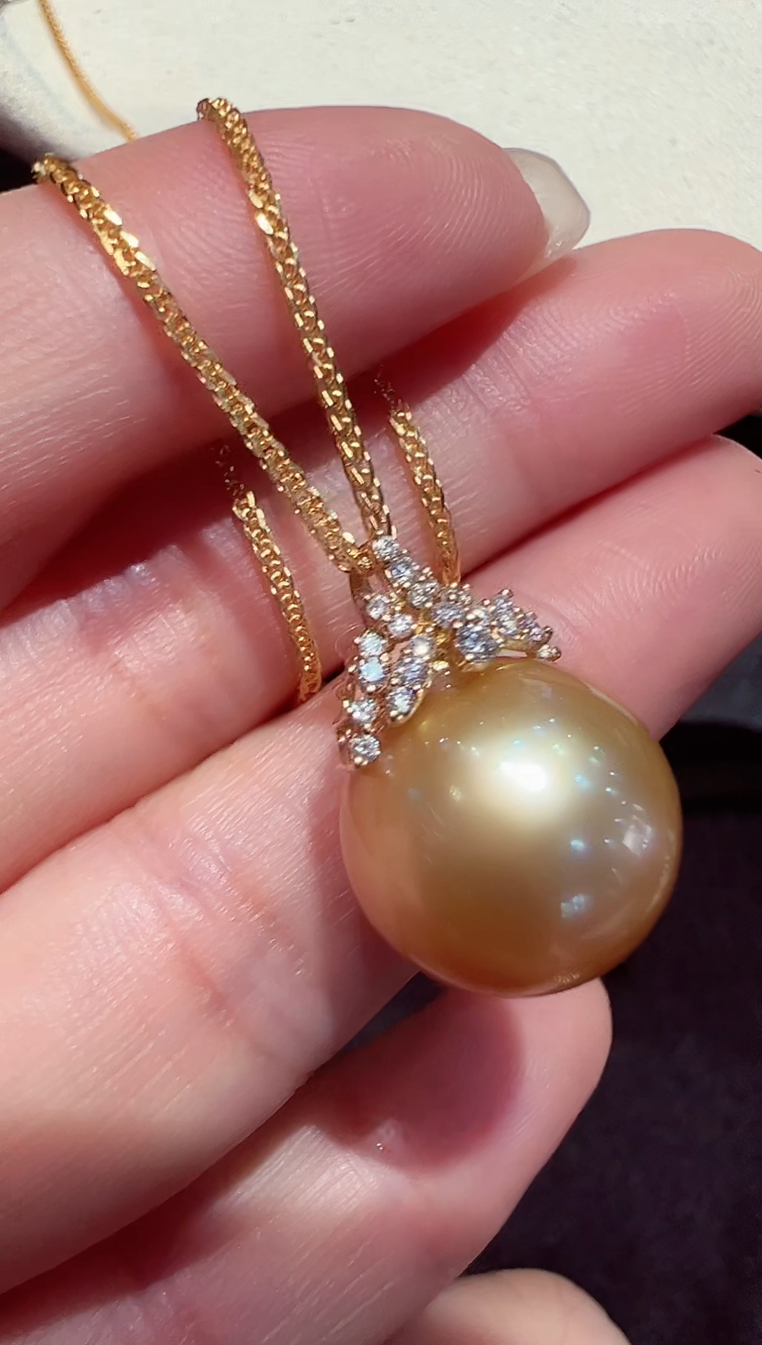 【闪购商品】海水珍珠吊坠(赠链)18K金镶嵌海水珍珠