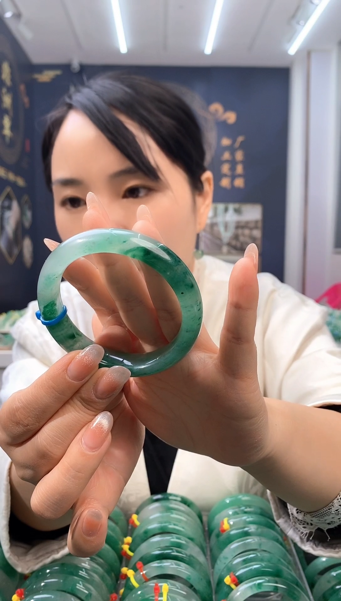 【闪购商品】石英质玉手镯未镶嵌65