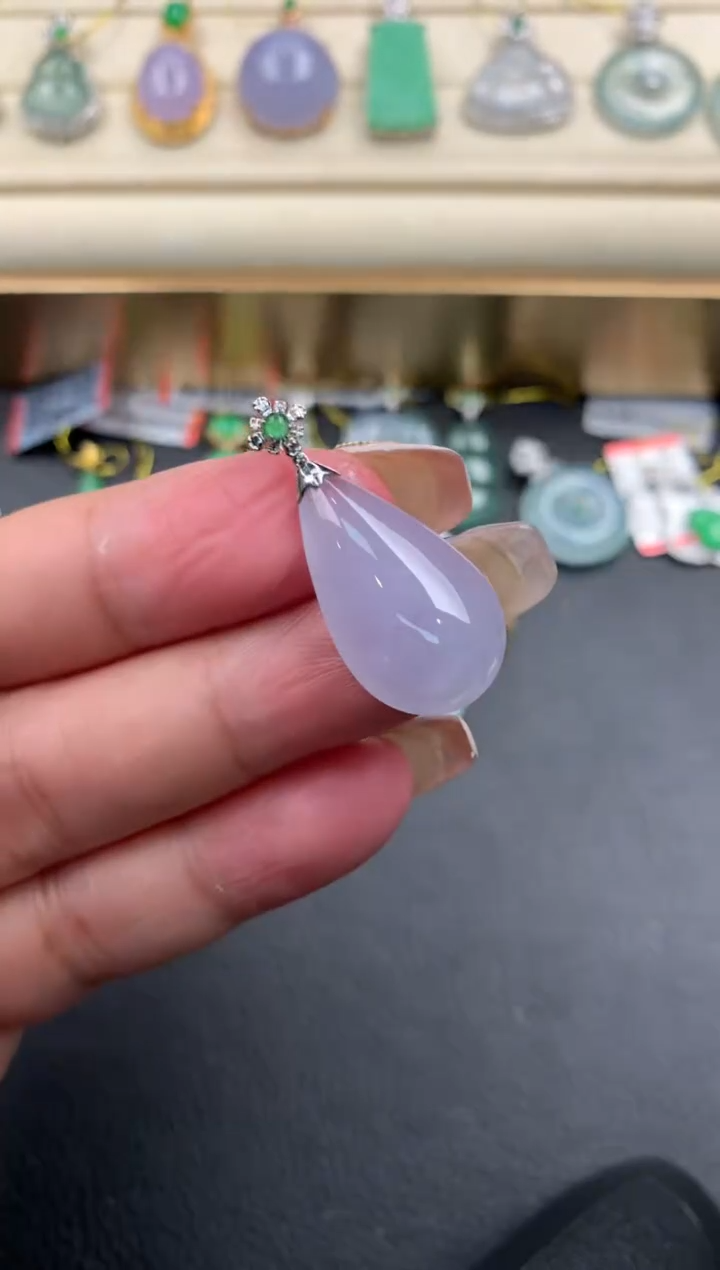 【闪购商品】翡翠颈饰18K金镶嵌Q337       