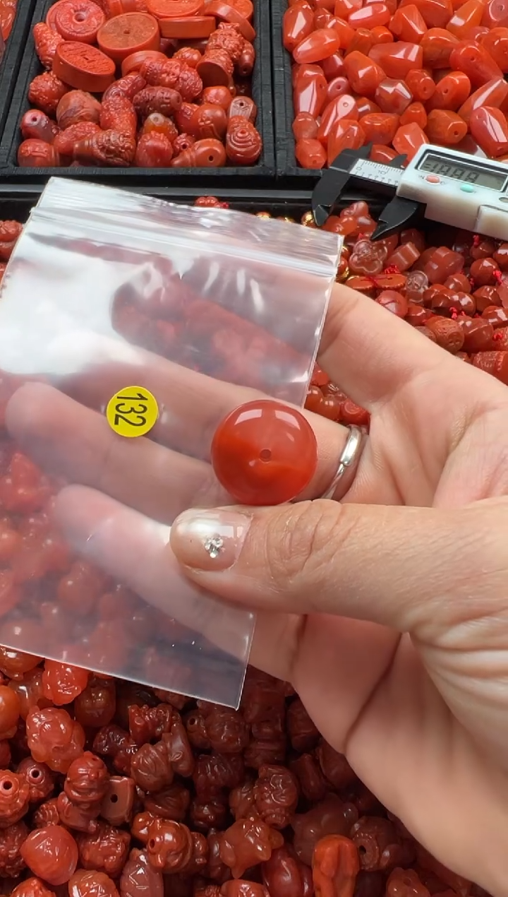 【闪购商品】南红玛瑙颈饰未镶嵌1