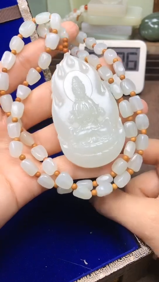 颈饰未镶嵌和田玉R***nR