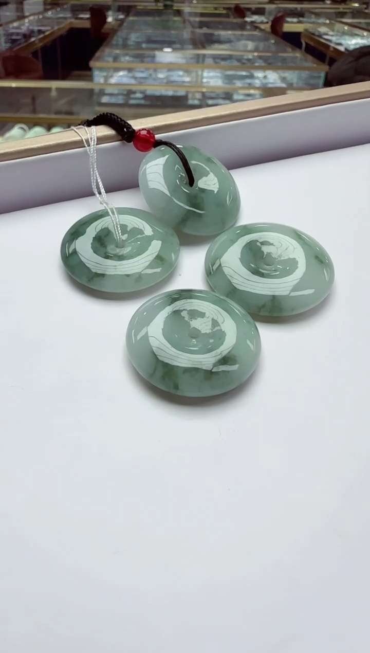 颈饰未镶嵌翡翠多样性发其一