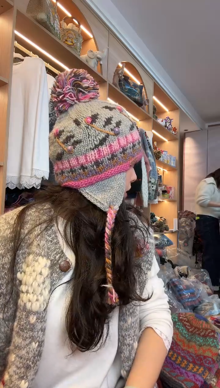 羊毛百羊毛灰粉色提花护耳帽