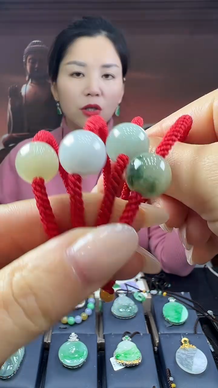 未镶嵌挂件翡翠圆珠手绳（多样性发其一）