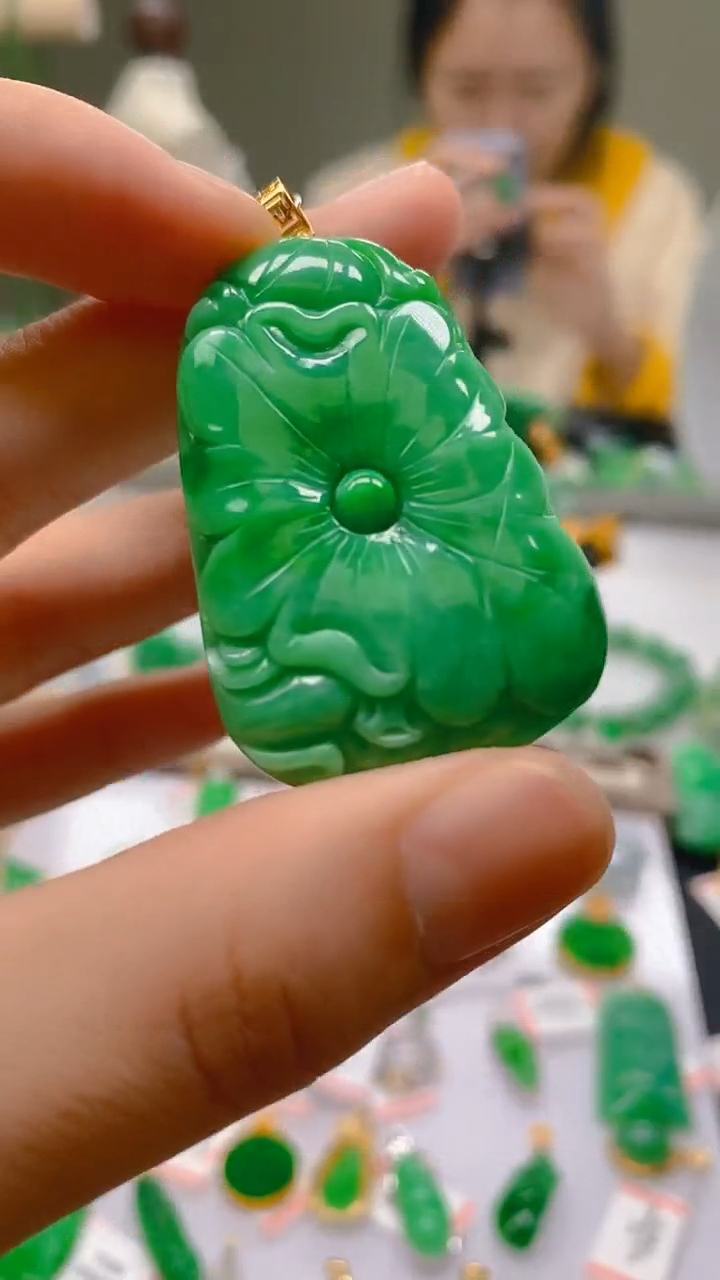 【闪购商品】翡翠颈饰18K金镶嵌 新号开播，全场乱卖