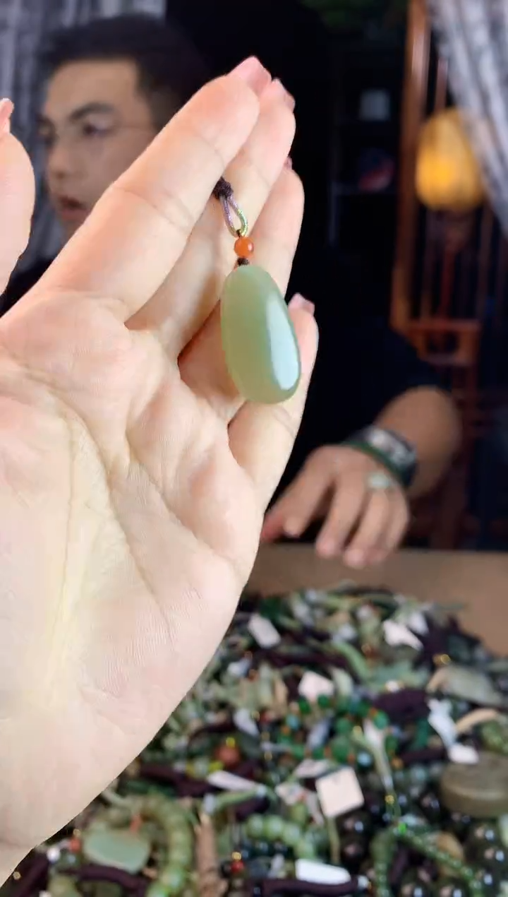 【闪购商品】和田玉挂件未镶嵌多样性发货拍一发一