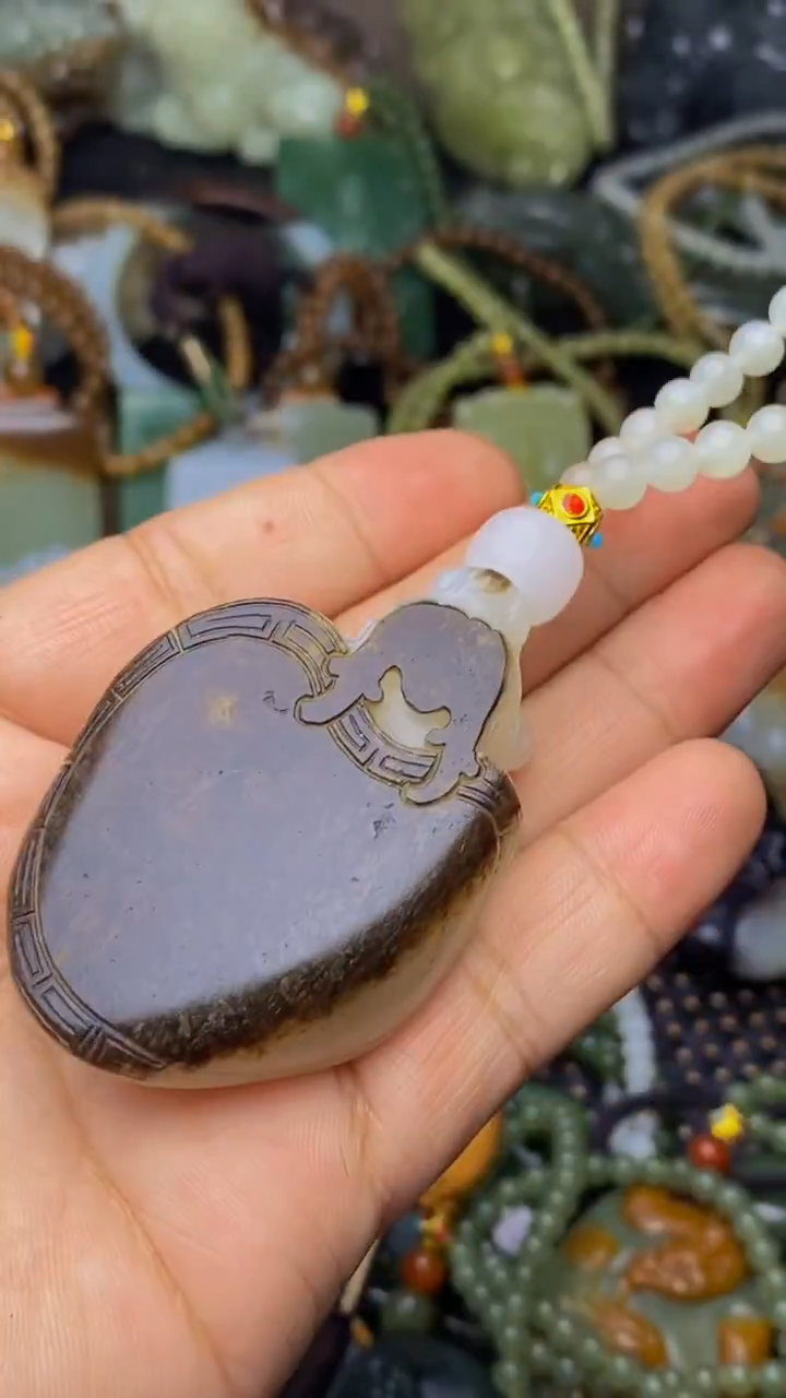 未镶嵌和田玉挂件1