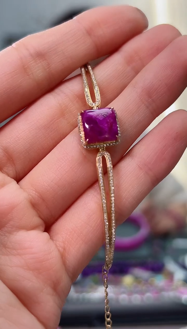 【闪购商品】18K金镶嵌苏纪石（舒俱来）手链1