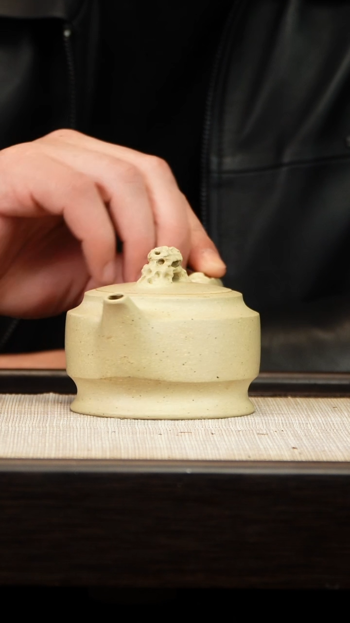 茶壶紫砂本绿磐石