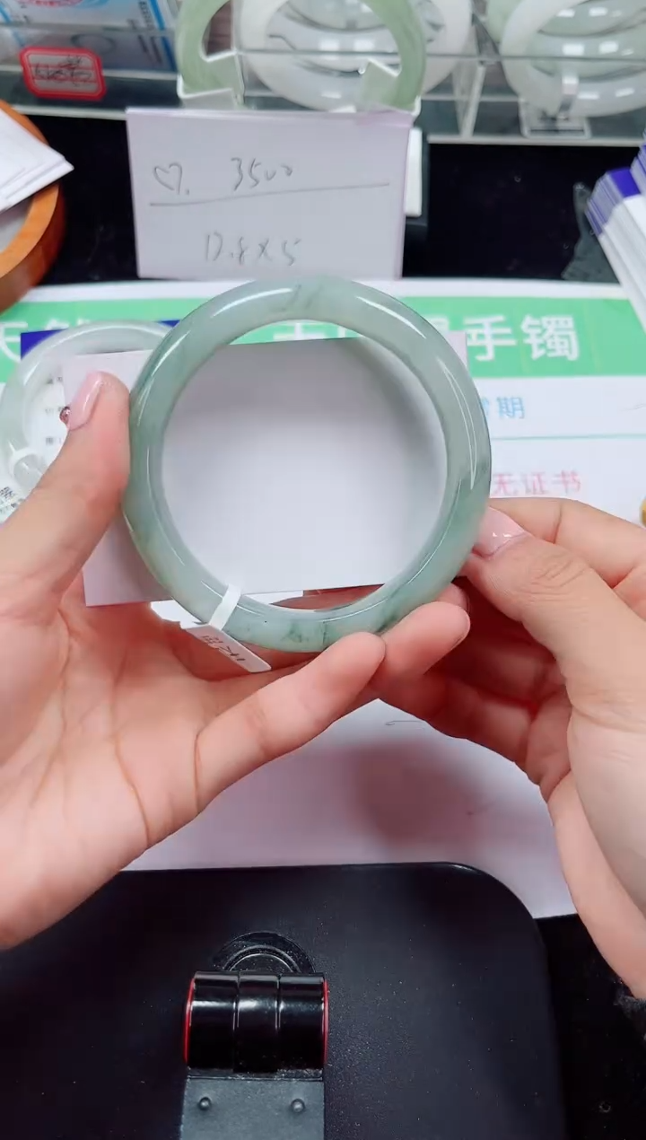 未镶嵌手镯石英质玉45-60/61