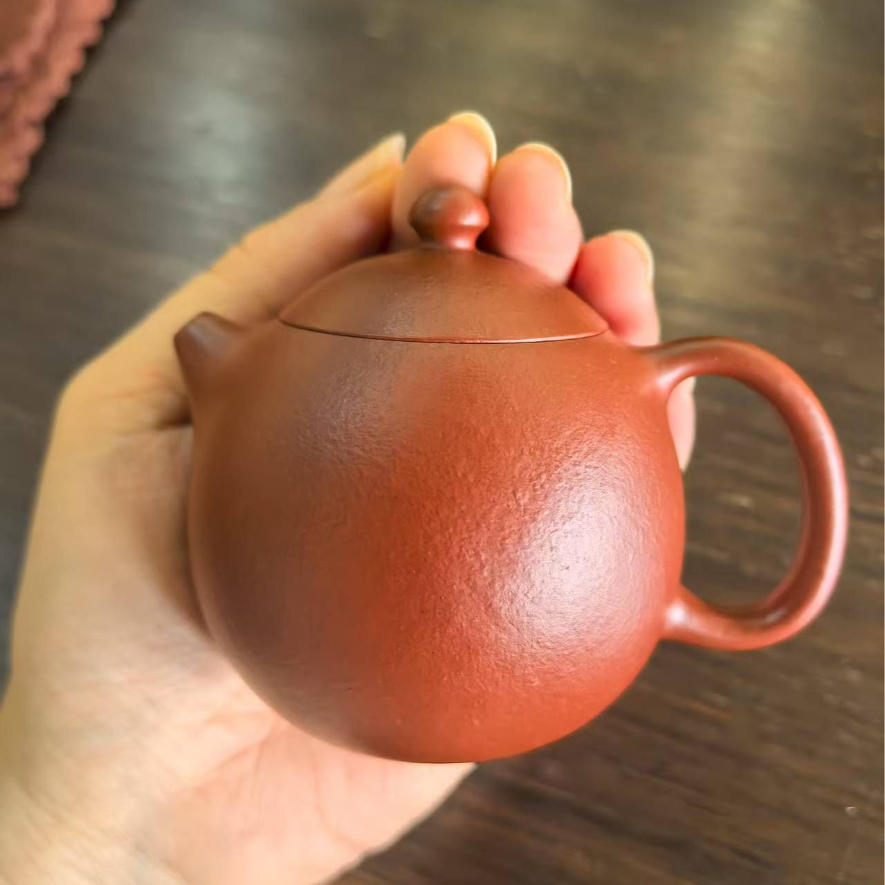 《大龙蛋-刻绘》全手工制 朱泥 170cc 宜兴紫砂壶