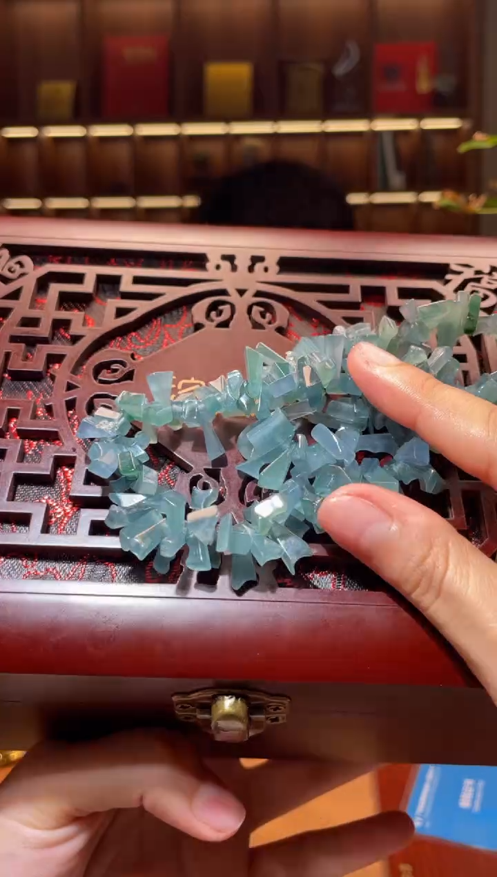 翡翠未镶嵌吊坠(不含链)GS0614054（多样性发其一）