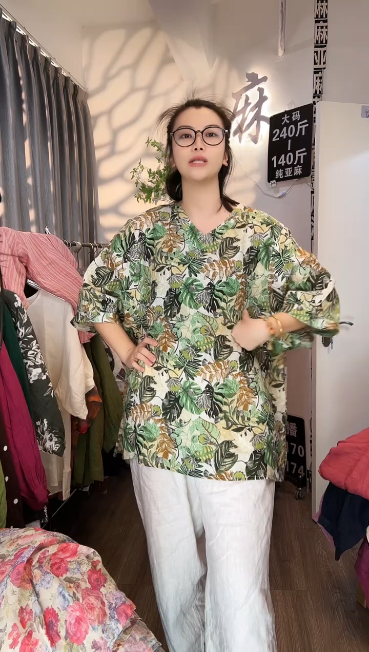 亚麻大码女装系列。