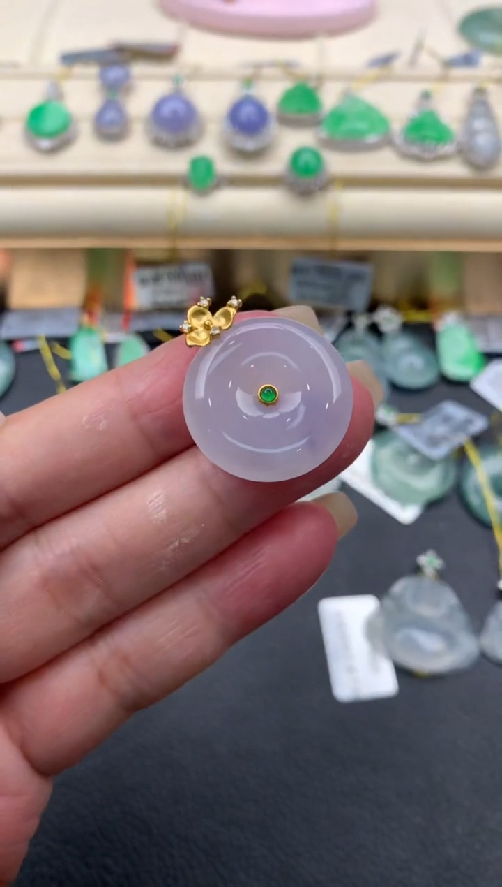 【闪购商品】翡翠颈饰18K金镶嵌Q701      