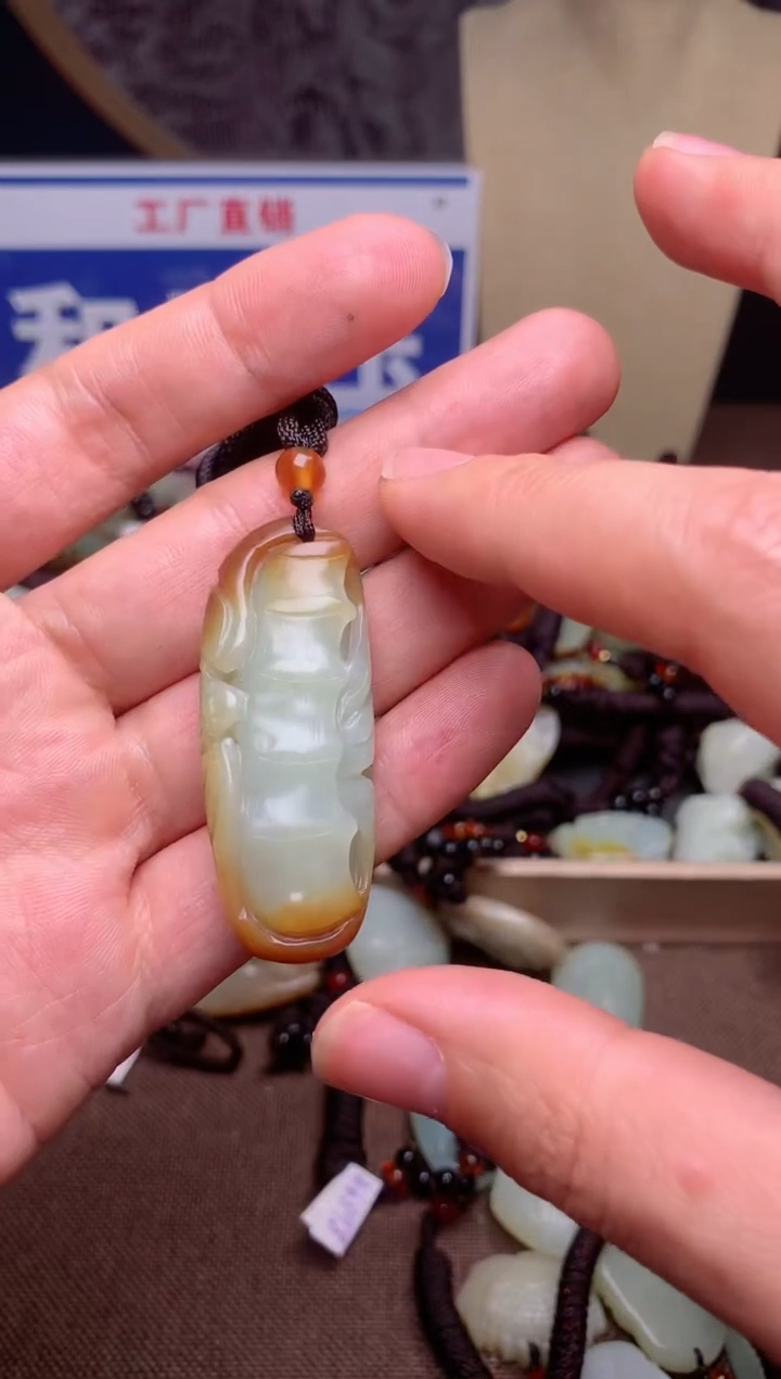 【闪购商品】和田玉颈饰未镶嵌1