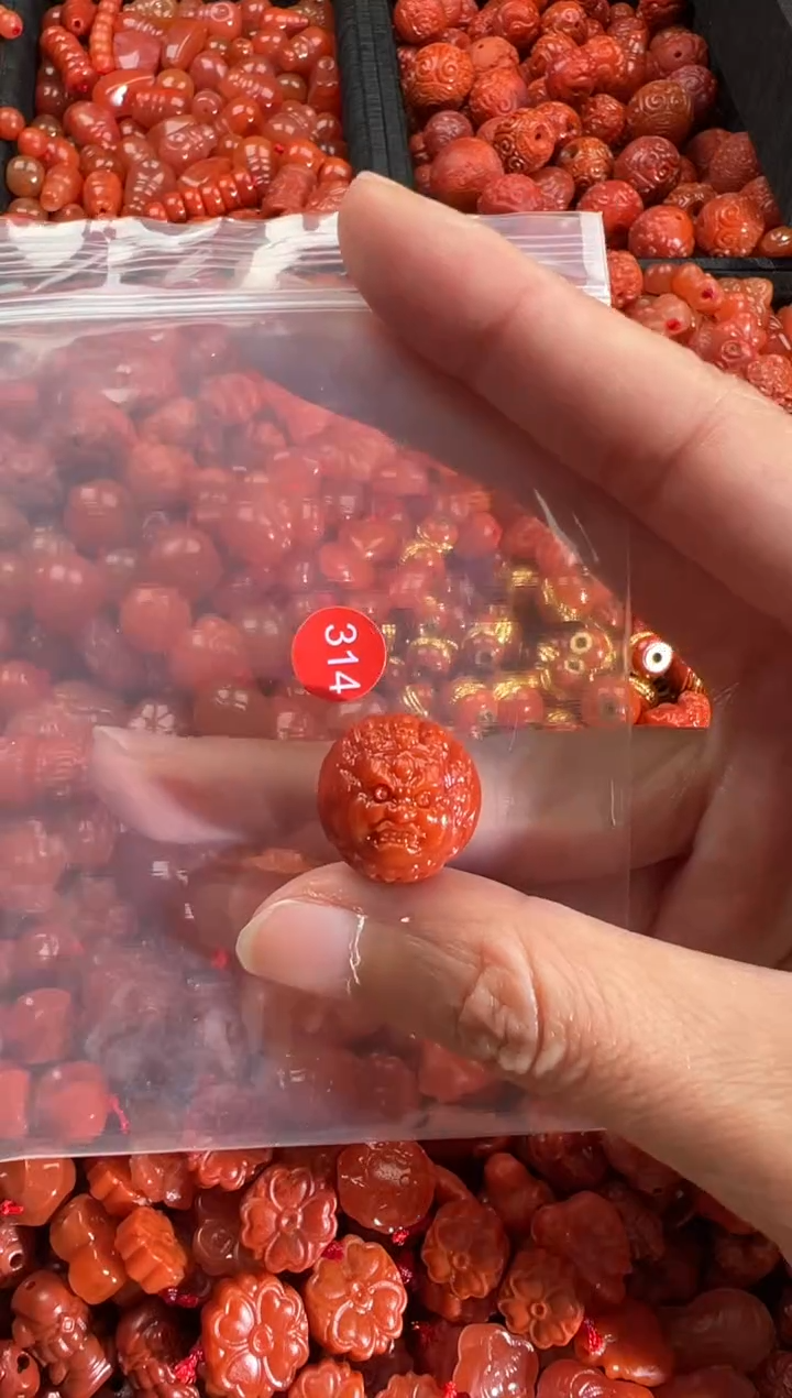 【闪购商品】南红玛瑙颈饰未镶嵌1