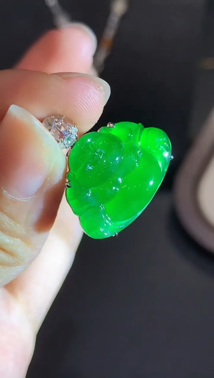 吊坠(不含链)18K金镶嵌翡翠LSR多样性发其一