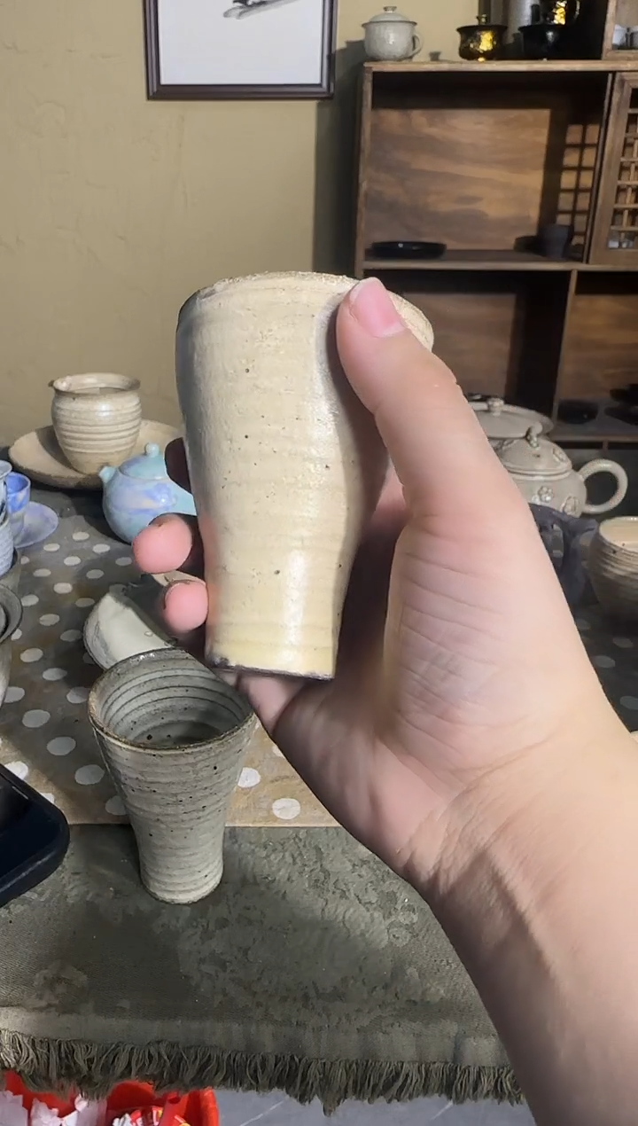 瓷片手握杯1啊啊啊啊啊啊啊