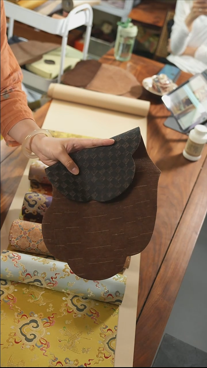 柞蚕丝如意壶承垫········