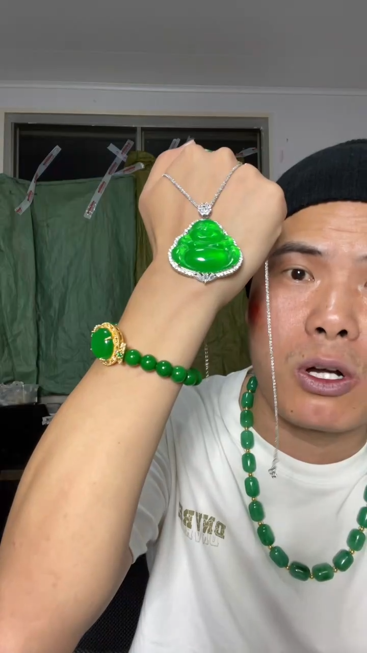翡翠未镶嵌吊坠(赠链)【小伍珠宝】满绿高端镶嵌大佛公