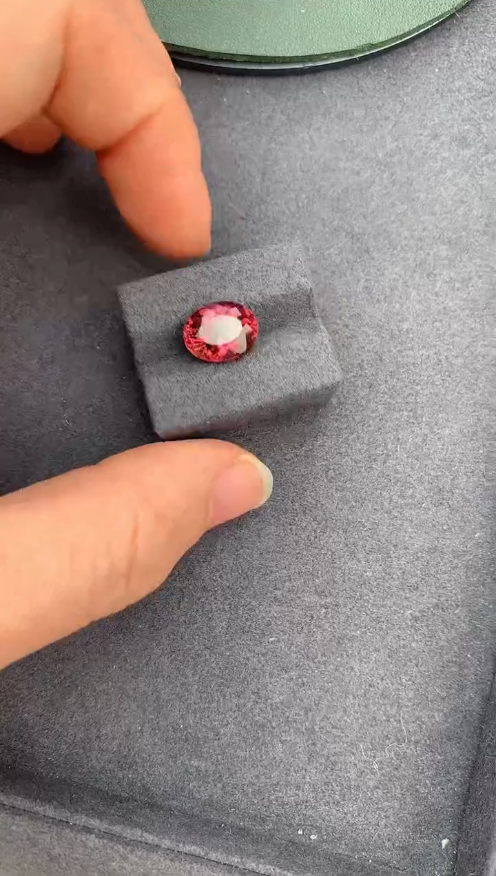 【闪购商品】碧玺裸石未镶嵌3.9ct粉碧玺