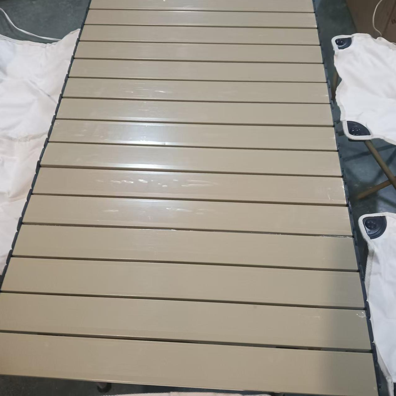 C1 橄榄绿蛋卷桌可折叠桌高级户外桌 约50*92*50长桌