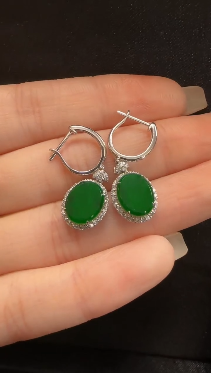 【闪购商品】翡翠耳环18K金镶嵌010无事牌一对