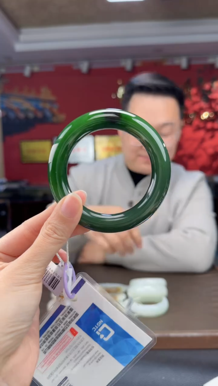 未镶嵌手镯和田玉碧玉胖圆条手镯56