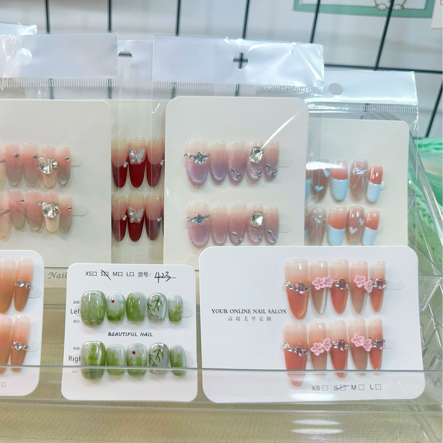 【新品上新】女生精致手工美甲穿戴甲，买一送一