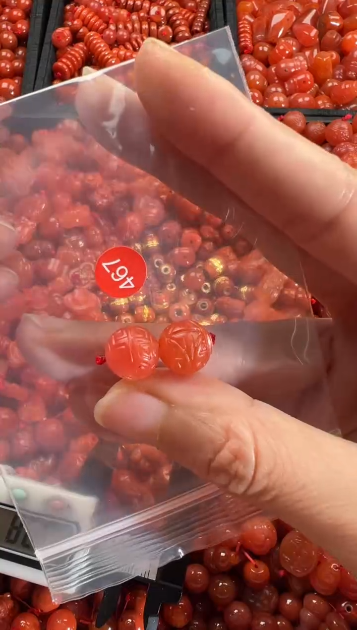 【闪购商品】南红玛瑙颈饰未镶嵌1