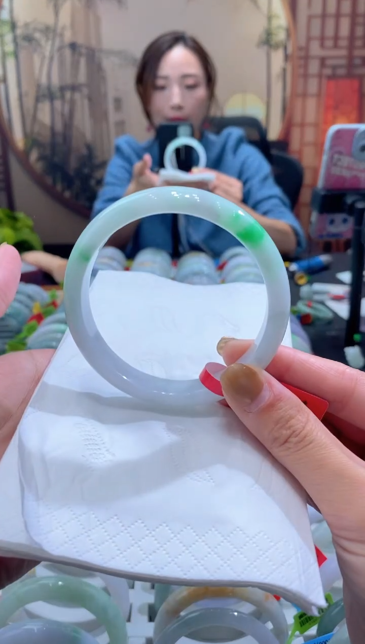 未镶嵌手镯翡翠000077369