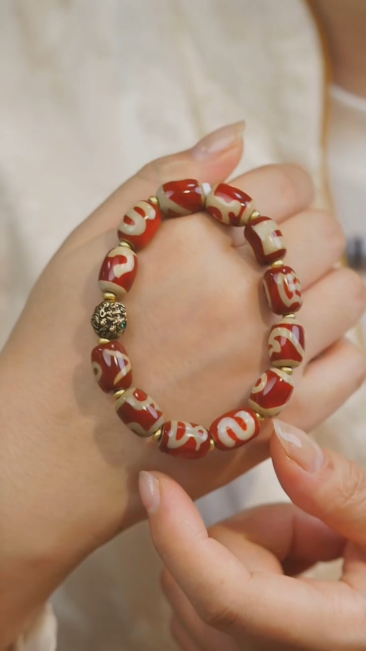 【闪购商品】玛瑙/玉髓手串未镶嵌多样性发其一