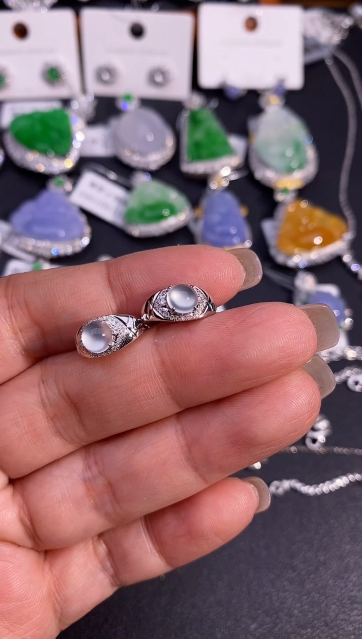 【闪购商品】翡翠耳饰18K金镶嵌耳饰