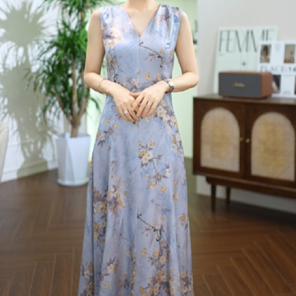 IONOY-【林岚】G981 夏季复古碎花显瘦气质V领连衣裙