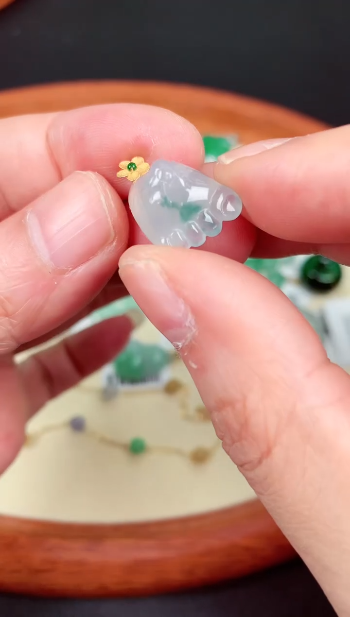 【闪购商品】翡翠吊坠(不含链)未镶嵌天然缅甸A货翡翠