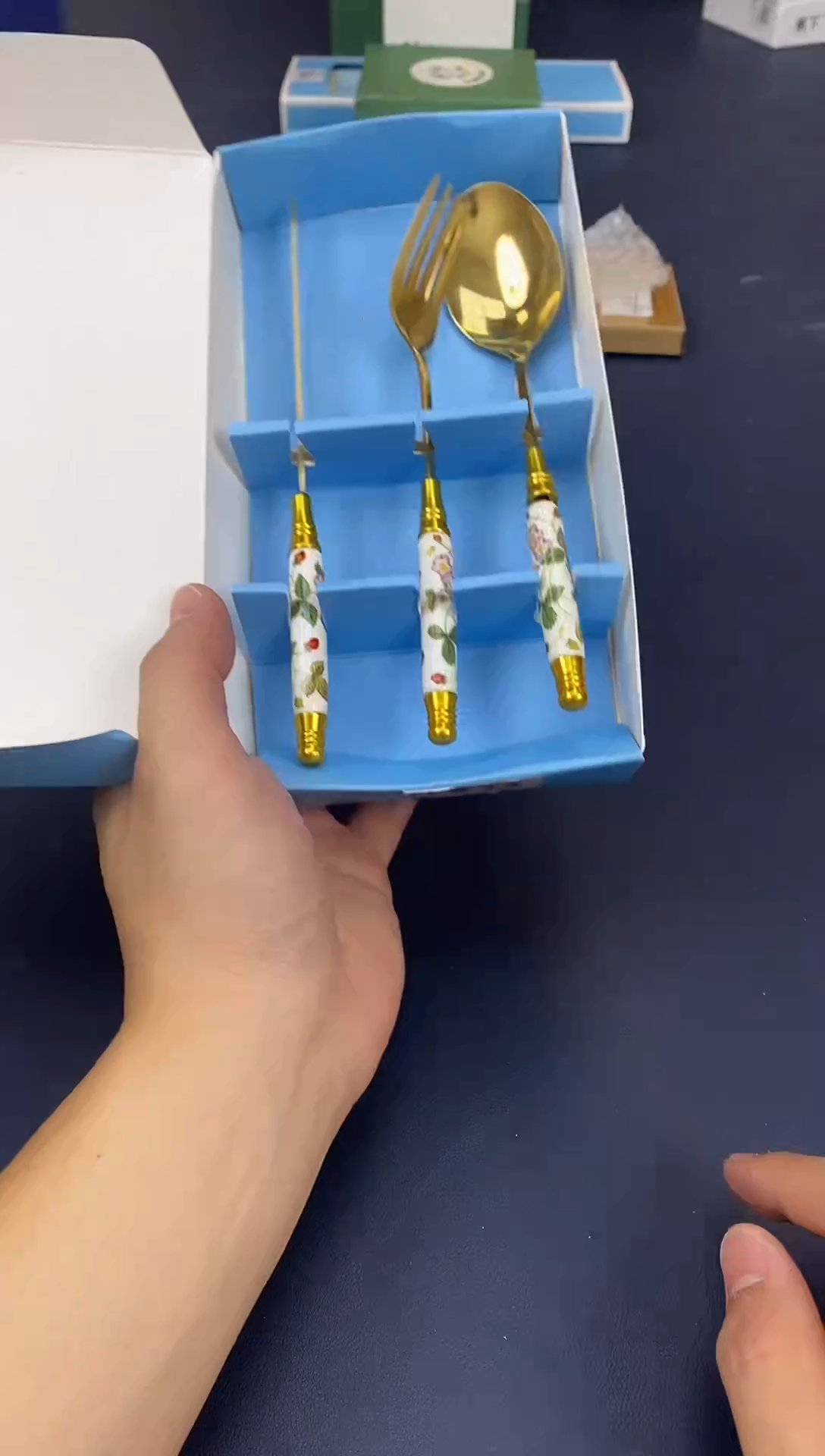 瓷片搬家换新，全部低价@@Y473