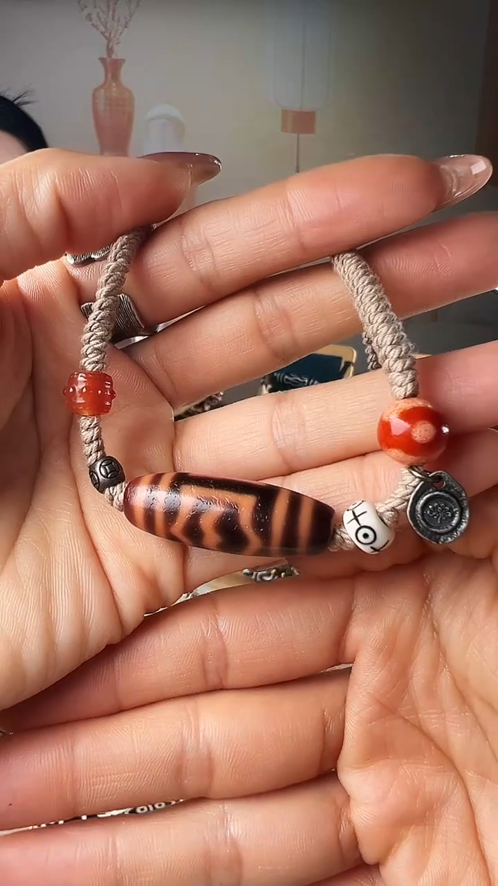 未镶嵌颈饰玛瑙/玉髓风****啡大鹏眼