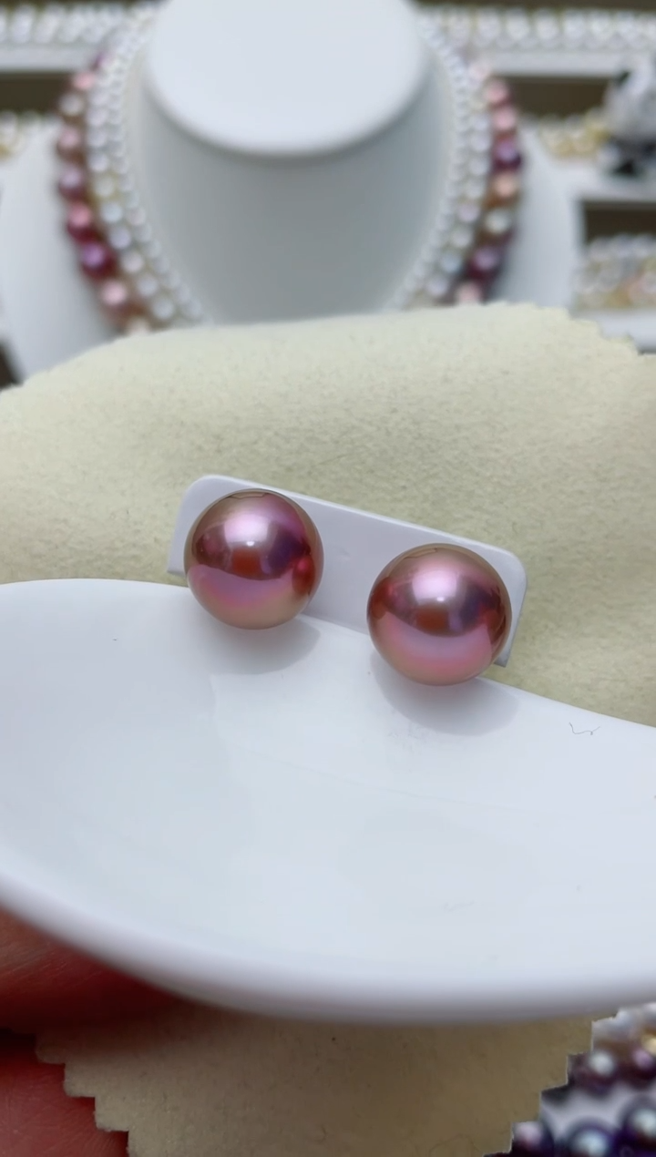 【闪购商品】淡水珍珠耳饰18K金镶嵌W44