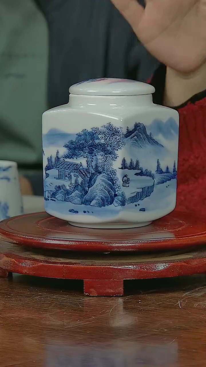 【闪购商品】022好瓷推荐官青花山水风景画四方茶叶罐